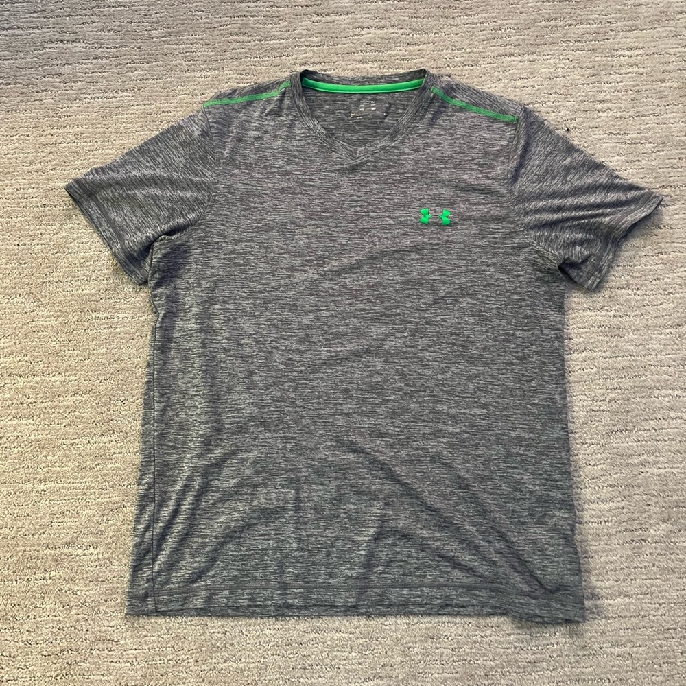 UNDER ARMOUR Gray Short Sleeve Shirt Athletic Medium